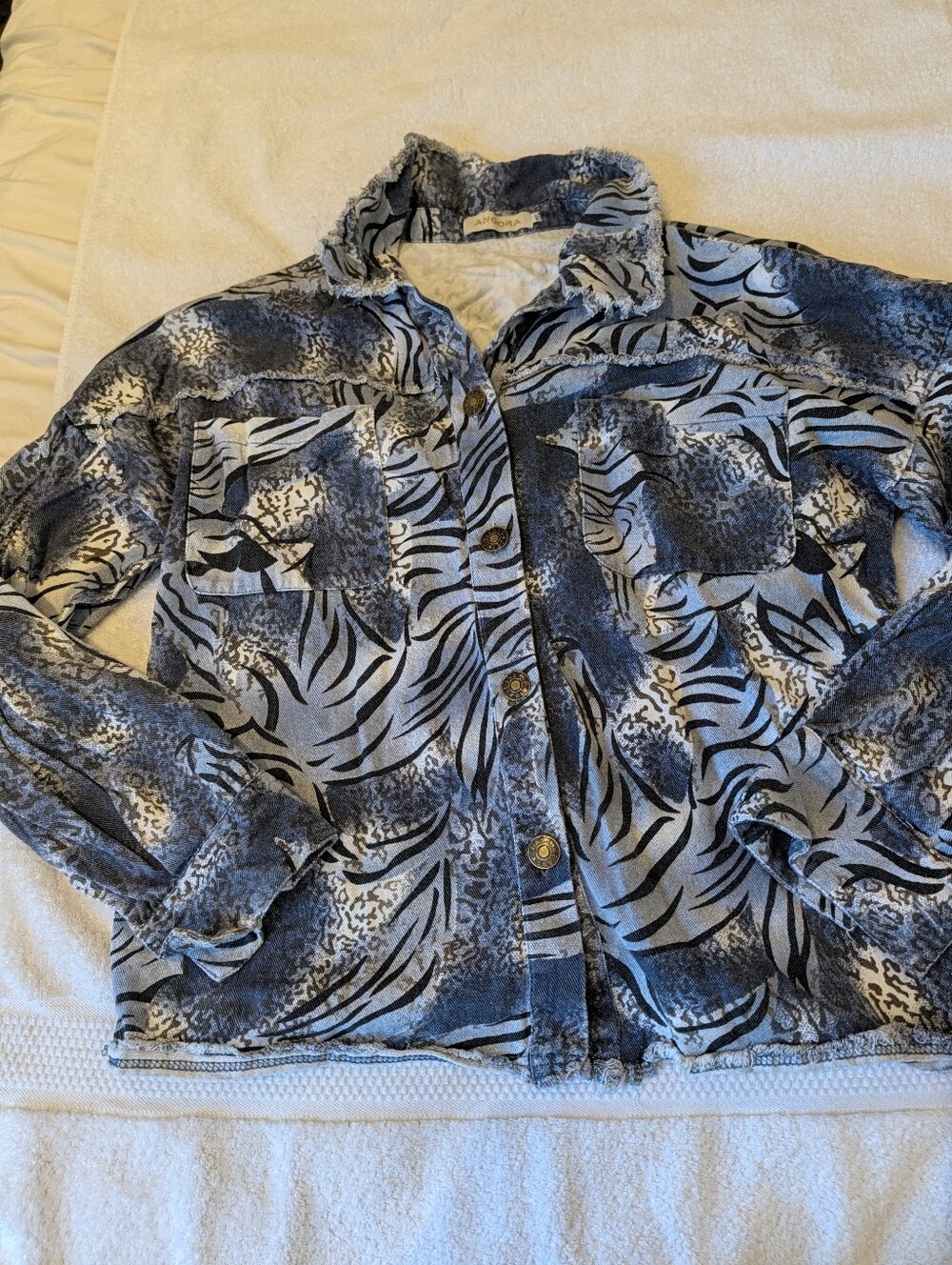 Angora Animal Print Denim Shacket Raw Hem Acid Wash Zebra Leopard Jacket 2XL Y2K